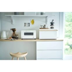 Yamazaki Boite à Pain Avec Poignée En Bois -Umbraen Boutique 1000318551 220107 16174100328 MOOD DETAILS P000000001000318551 mood