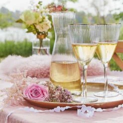 Verres à Vin GOLDEN TWENTIES 21 Verres à Vin GOLDEN TWENTIES -Umbraen Boutique 1000333331 231019 020 MOOD DETAILS P000000001000333331 mood