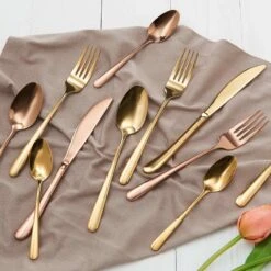 Couverts QUEENS (4 éléments) -Umbraen Boutique 1000337690 220225 022 MOOD DETAILS P000000001000337690 mood