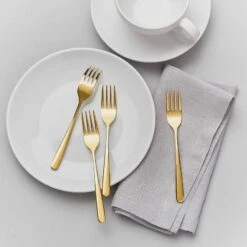 Fourchettes à Dessert QUEENS (lot De 4) -Umbraen Boutique 1000337774 220225 021 MOOD DETAILS P000000001000337774 mood