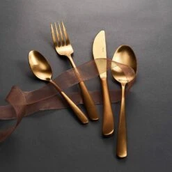 Couverts KINGS (16 éléments) -Umbraen Boutique 1000337787 220225 022 MOOD DETAILS P000000001000337787 mood