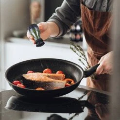 Carrousel à épices Avec 16 Pots -Umbraen Boutique 5524536b8ac748fe8fdbd126465eb35f