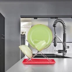 Égouttoir Pour La Vaisselle Avec Plateau 33 Égouttoir Pour La Vaisselle Avec Plateau -Umbraen Boutique 6a41628d779a48efb3b5821edcbee50d