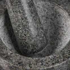 Mortier En Granit Avec Gros Pilon -Umbraen Boutique d08387c983234810b3850b3d9af3006b