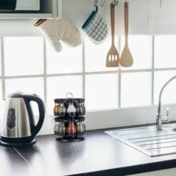 Carrousel à épices Avec 16 Pots -Umbraen Boutique d60bc0a74cc640bdab11f456a91df957