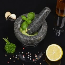 Mortier En Granit Avec Gros Pilon -Umbraen Boutique e7efbca105684b3faca7c8feeeeaf97a